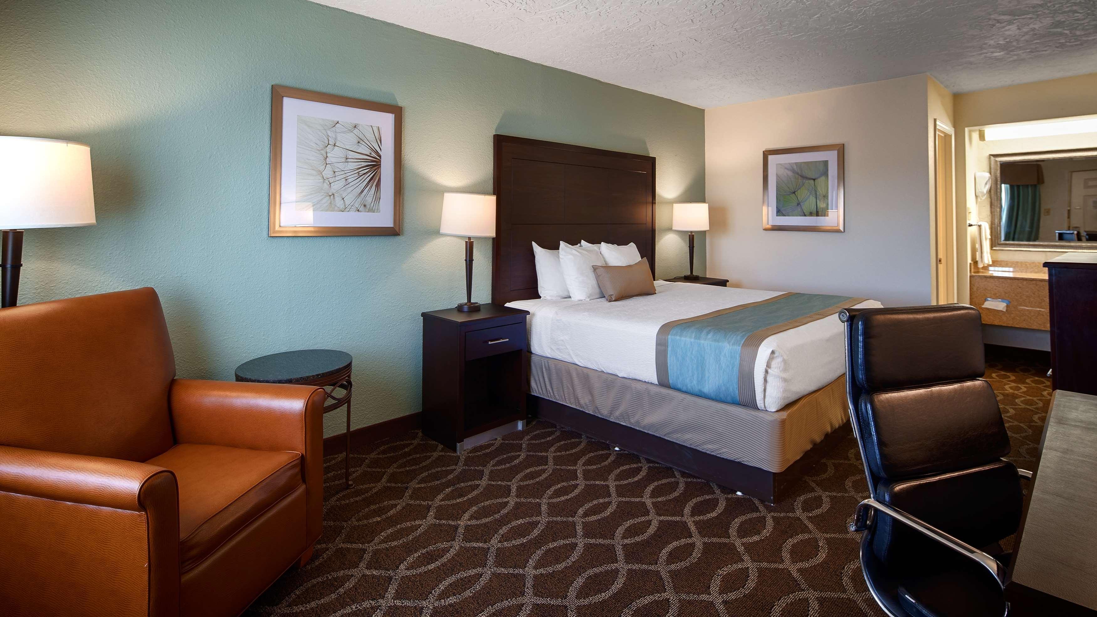 Quality Inn Clinton North Екстер'єр фото