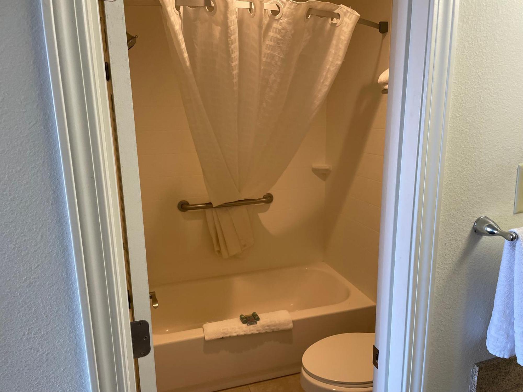 Quality Inn Clinton North Екстер'єр фото